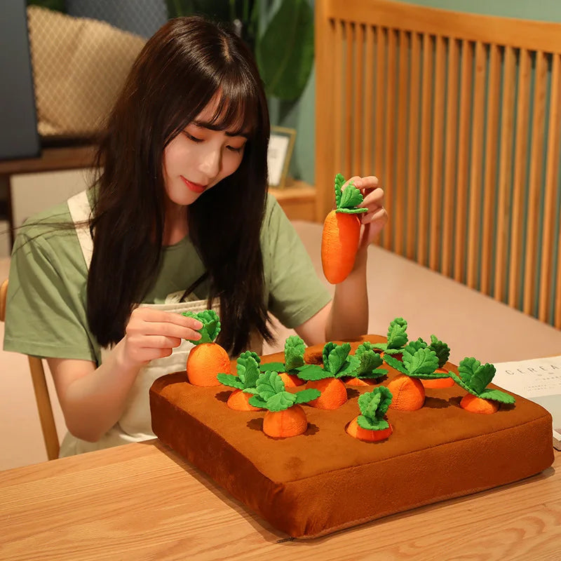 Carrot Hunter - Pull Radish Plush Toy